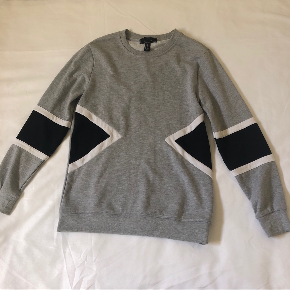 Forever 21 Men’s M Grey Crewneck Sweater